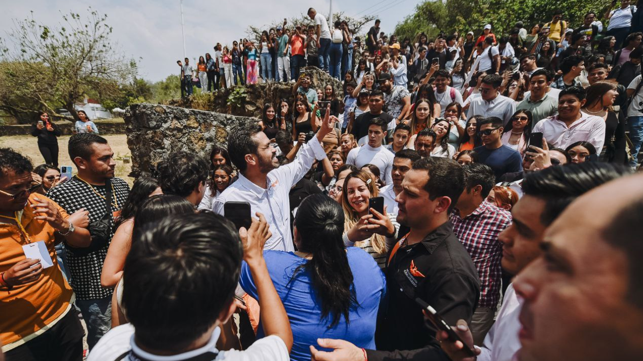 Agradece Máynez a jóvenes morelenses por el espacio
