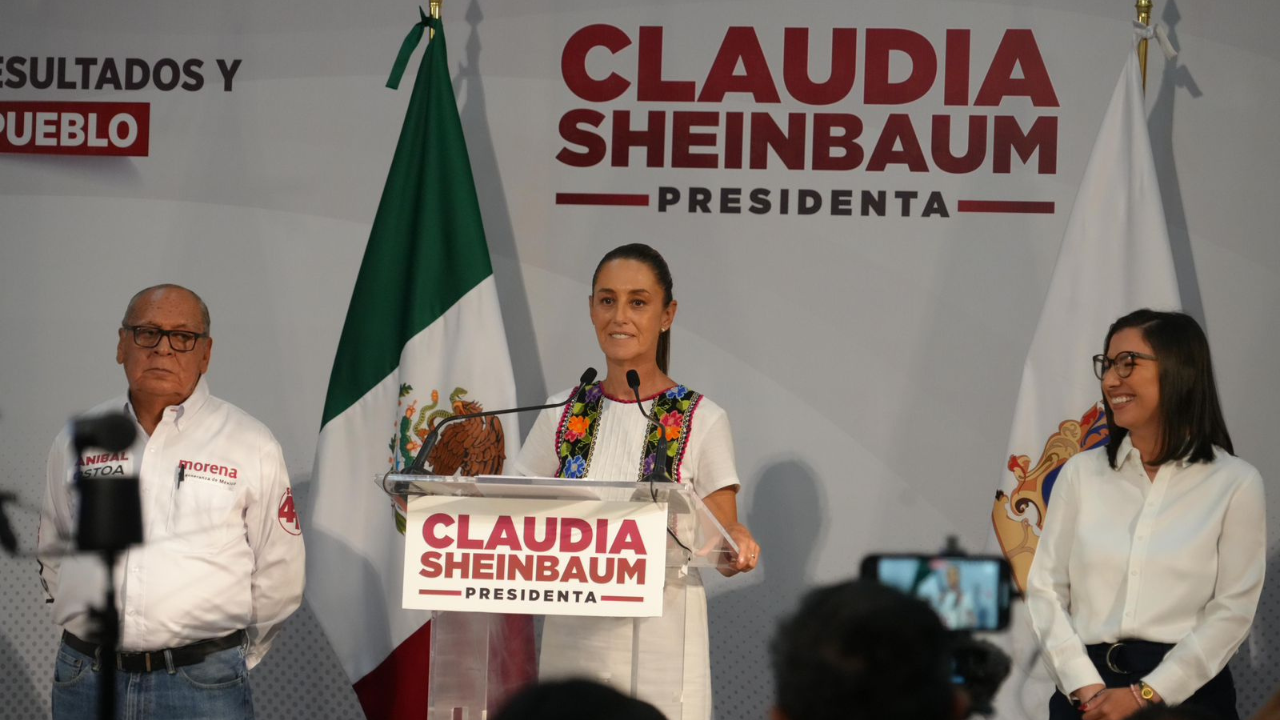 Claudia Sheinbaum recibe reconocimiento de Singapur por su trabajo como Jefa de Gobierno