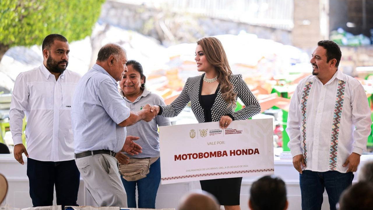 Evelyn Salgado entrega más de 85 mdp para impulsar el sector agropecuario