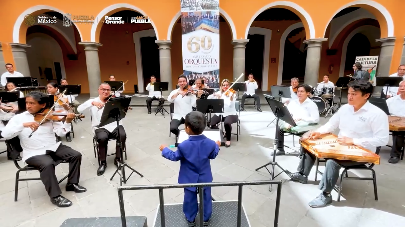 Gabriel Castillo, el mexicano de 4 años que ya es director de orquesta