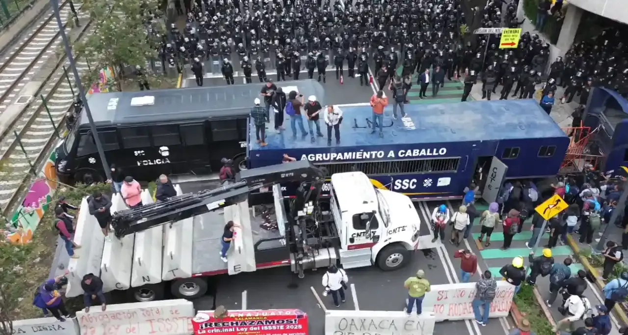 Sheinbaum NO garantiza Fan Fest en el Zócalo de la CDMX por marchas este 11 de junio