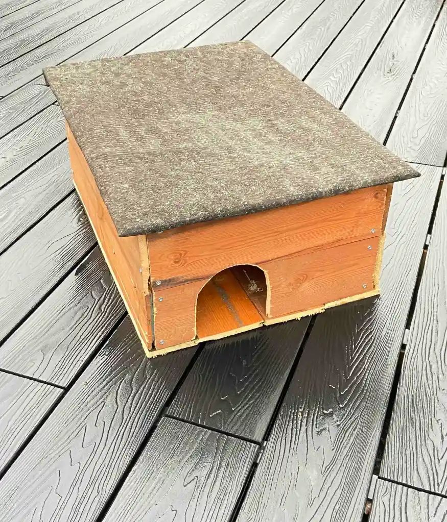 How To Construct a Hedgehog House