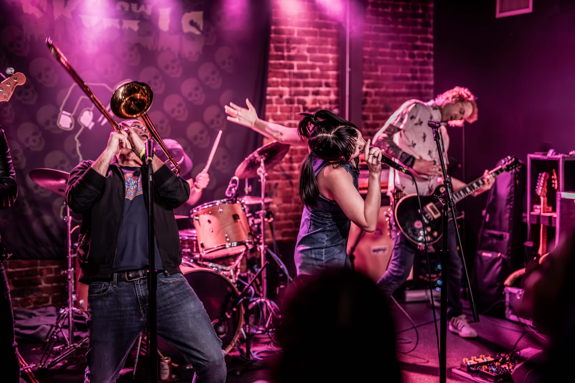 Bite Me Bambi live at The Handlebar (photos by Moth)