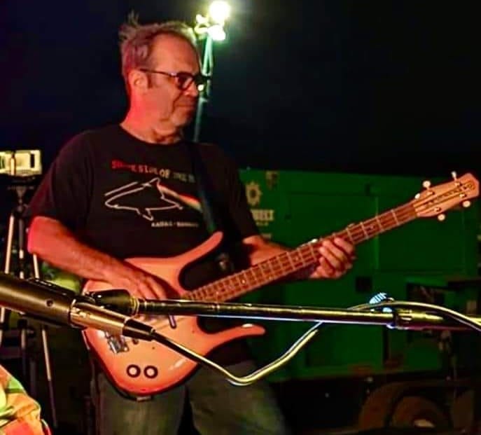 Adriano Medeiros on stage