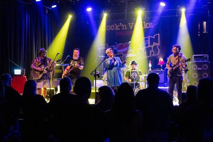 Never Ending on stage at Vinyl Music Hall (photo: Brian Butler)