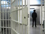 « En aucun cas la sortie ne rime avec une pleine liberté » : les mineurs sous contrôle après la prison