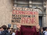 Violences en marge des blocus lycéens : une circulaire associe la PJJ et les parents à la réponse pénale