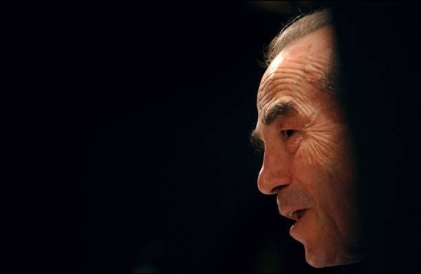 Artisan de l’abolition de la peine de mort, Robert Badinter fut aussi un défenseur infatigable de la justice des mineurs.
