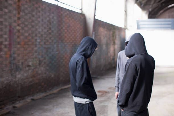 Dans plusieurs territoires, les habitants dénoncent le rôle des médias dans la perception négative des jeunes