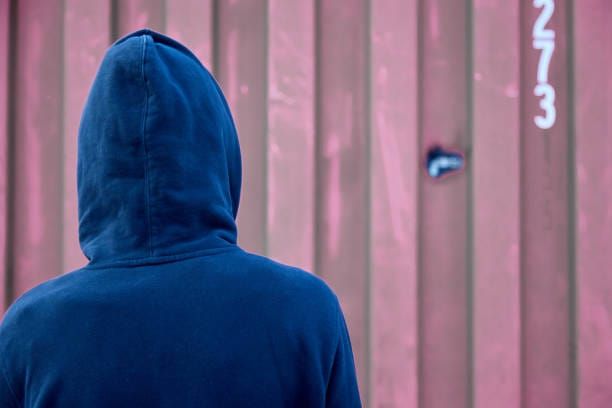 Les violences intrafamiliales constituent l’un des marqueurs les plus lourds des parcours de délinquance juvénile.