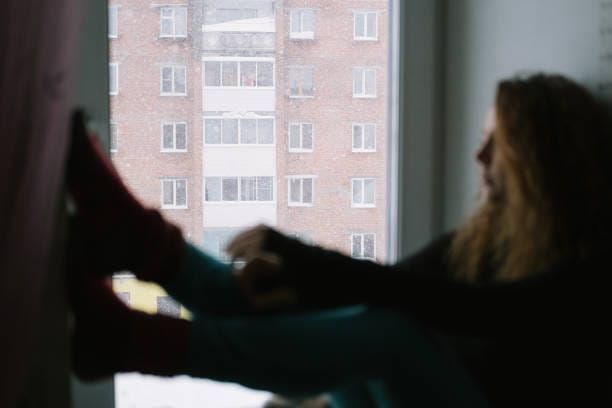 Les facteurs sociaux et économiques pèsent directement sur la santé mentale des jeunes des quartiers populaires.