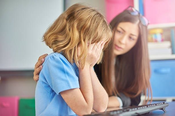 L’Éducation nationale renforce la prévention et le repérage des violences sexuelles sur les enfants à partir de la rentrée 2026.