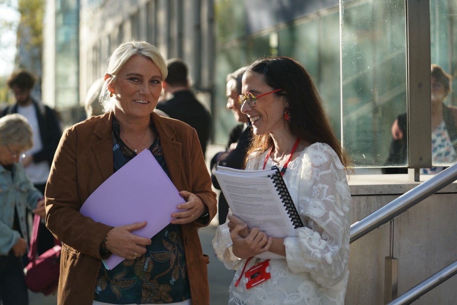 Le Comité scientifique de la Pr Céline Greco propose à Stéphanie Rist et Gérald Darmanin une refondation de la protection de l'enfance pour 2026-2030, dont le financement reste à trancher.