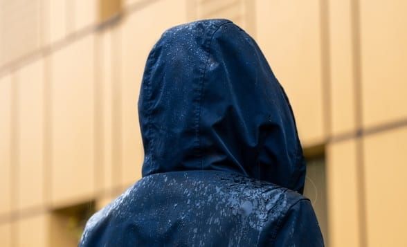 La réforme des CEF inquiète le secteur associatif habilité qui craint pour ses moyens tandis que le ministre promet de renforcer l’accompagnement éducatif et les soins