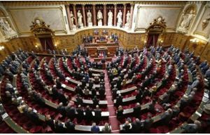 Petite enfance : le Sénat adopte le projet de loi « pour le plein emploi » et laisse plus de liberté aux communes