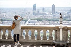 Métropole de Lyon : près de 2000 bénéficiaires du « Revenu solidarité jeunes » deux ans après son lancement