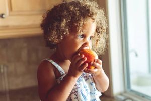 En Outre-mer, les enfants paient le prix fort de la crise sociale