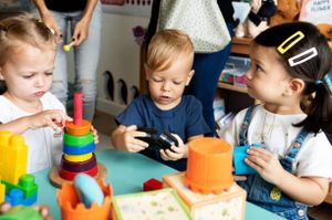 Accueil du jeune enfant : les modalités de répartition de l’aide de l’État aux communes