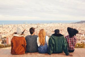 Jeunes de 15 à 29 ans : des conditions de vie contrastées en 2025