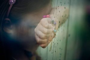 Inceste parental : quelles failles de la réponse judiciaire une commission d’enquête pourrait-elle éclairer ?