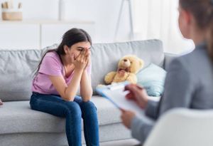 Pédopsychiatrie : l’urgence s’aggrave dans une « offre de soins saturée »