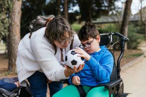 Parents aidants : un guide pour clarifier les droits et les démarches