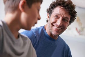 Protection de l’enfance : les jeunes peuvent‑ils vraiment participer aux décisions qui les concernent ?