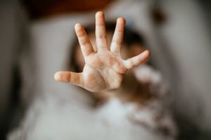 Peut‑on prévenir les infanticides intrafamiliaux ? Le cas extrême du filicide‑suicide