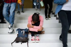 Santé mentale des jeunes : les indicateurs s'améliorent, les alertes demeurent