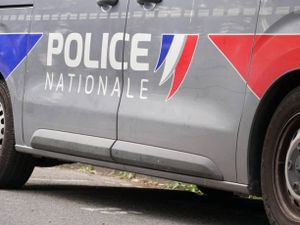 « J’ai 24 ans et je dois 36 000 euros d’amendes » : l’engrenage qui piège des jeunes des quartiers populaires