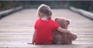 Délaissement parental : le guide pratique de l’ONPE pour repérer, évaluer et agir