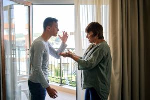 Contenance ou contention physique ? Comment les foyers de l’ASE gèrent les crises