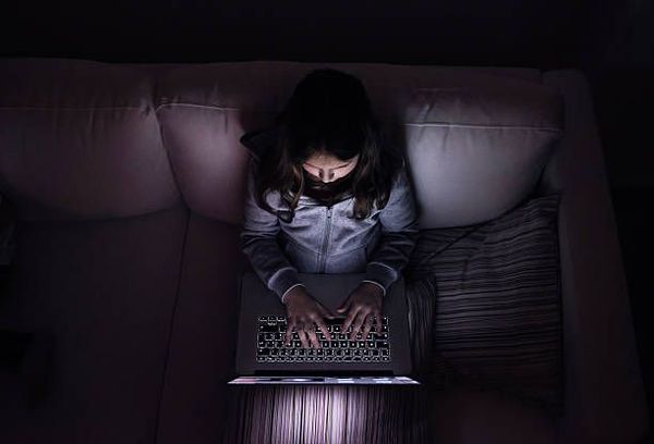 Un guide pratique dédié à la lutte contre l’abus et l’exploitation sexuels d’enfants en ligne
