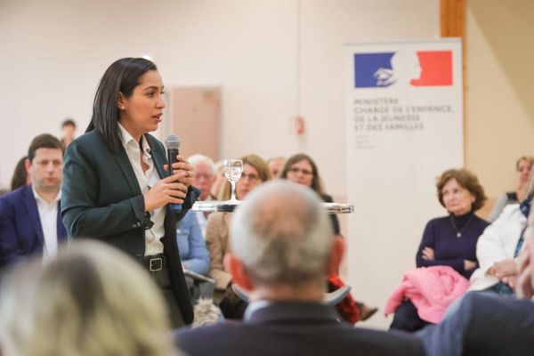 Sarah El Haïry lance sa tournée « France Familles »