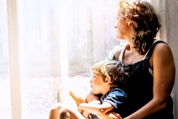 Enfants, jeunes, familles pauvres : les oubliés de l’hébergement d'urgence