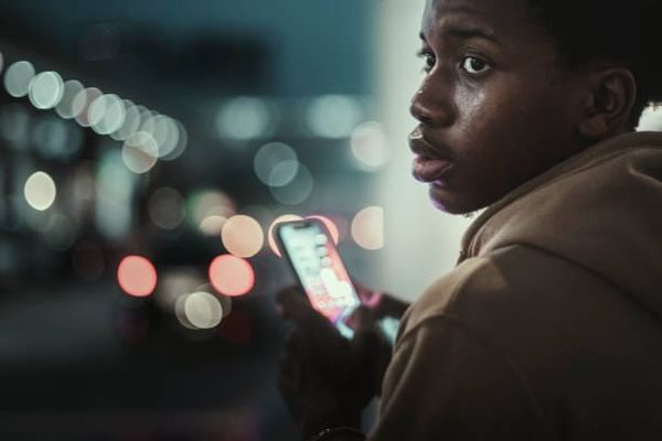 Mineurs non accompagnés confiés à l’ASE : ces invisibles de l’exploitation sexuelle