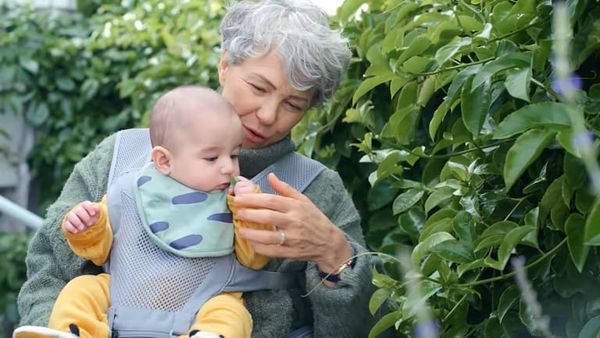 Crise du métier d’assistante maternelle : le gouvernement défend sa stratégie