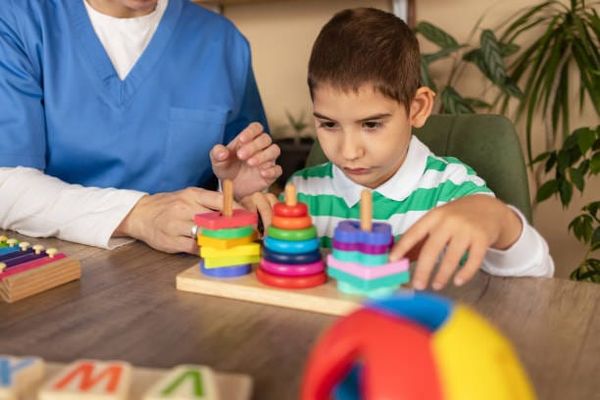 La HAS peut-elle rendre ses recommandations sur l’autisme opposables ?