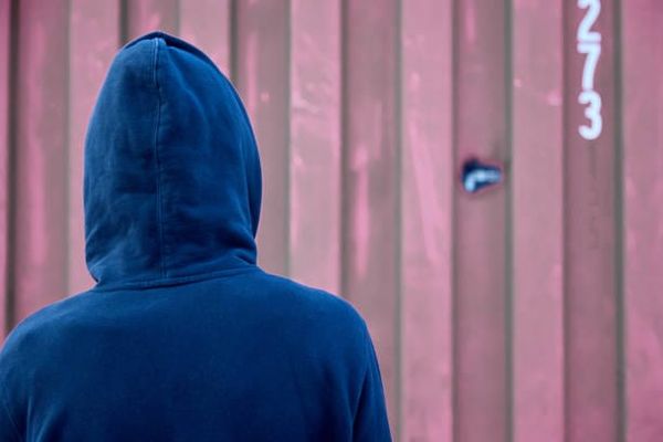 Délinquance des mineurs : le poids des ruptures familiales et sociales