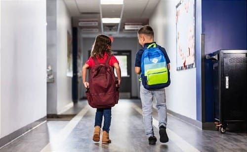 Dès le CM1, les premières violences sexistes et sexuelles apparaissent