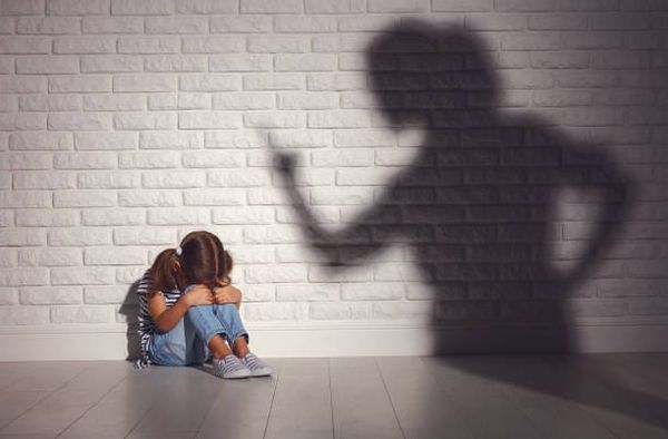 Violences familiales non conjugales : les mineurs sont les principales victimes