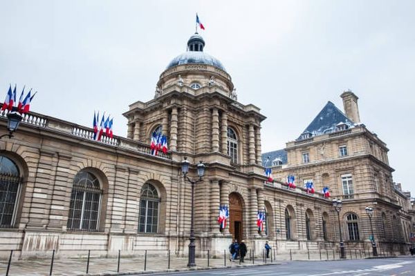 Au Sénat, un vote unanime pour renforcer les droits des parents d’enfants gravement malades