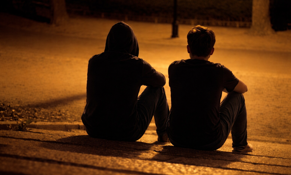 « Accepter qu’ils disparaissent et qu’ils reviennent » : le défi du travail de rue auprès des MNA usagers de drogues