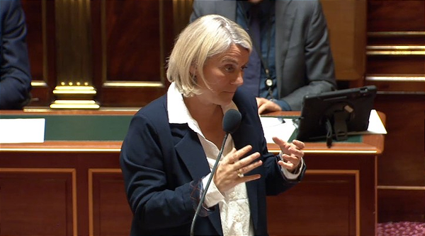Au Sénat, la santé mentale des jeunes traitée comme une urgence politique