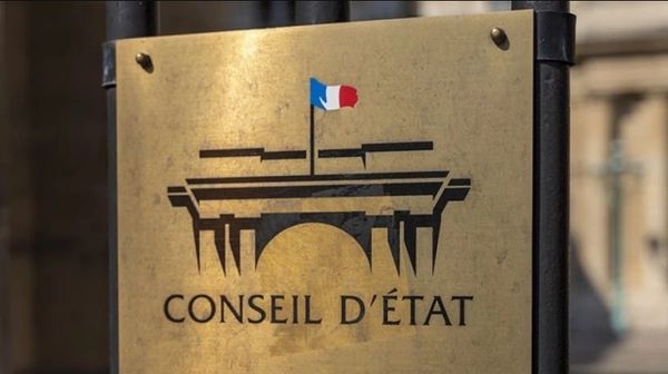 MNA : le Conseil d'État impose la prise en charge malgré un jugement de majorité