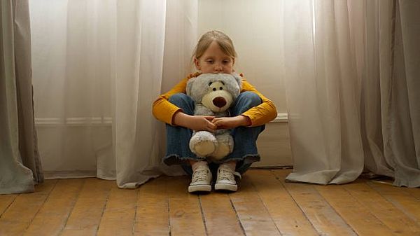 Protection de l’enfance : « Ne pas céder au découragement », le bilan du CNPE entre avancées et alertes