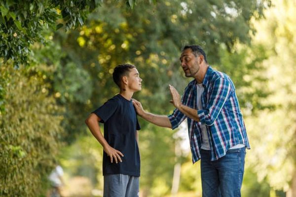 Violences en protection de l’enfance : comment les pratiques professionnelles peuvent déraper
