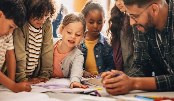 Violences sexuelles dans le périscolaire : Paris mise sur la formation