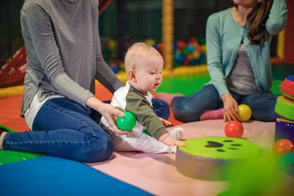 Petite enfance : les gestionnaires jugent le plan d’urgence de 90 M€ insuffisant
