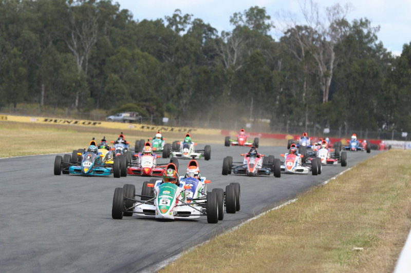 Formula Ford at Queensland Raceway